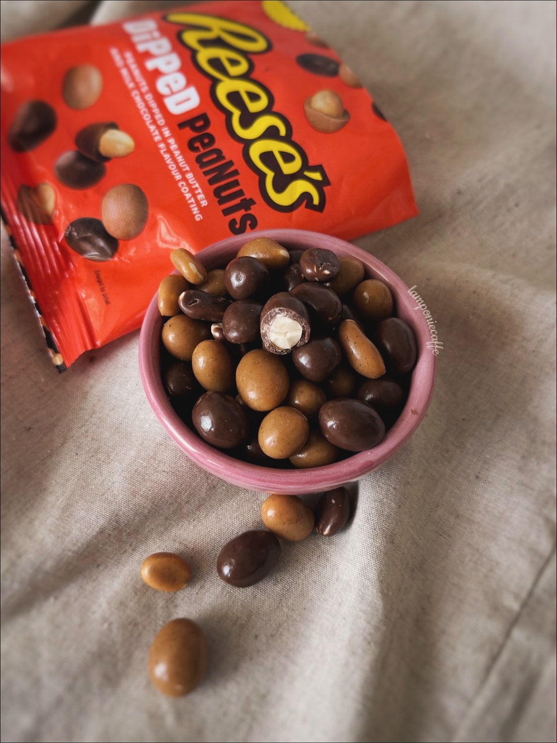 Reeses Dipped Chocolate Peanuts 68g