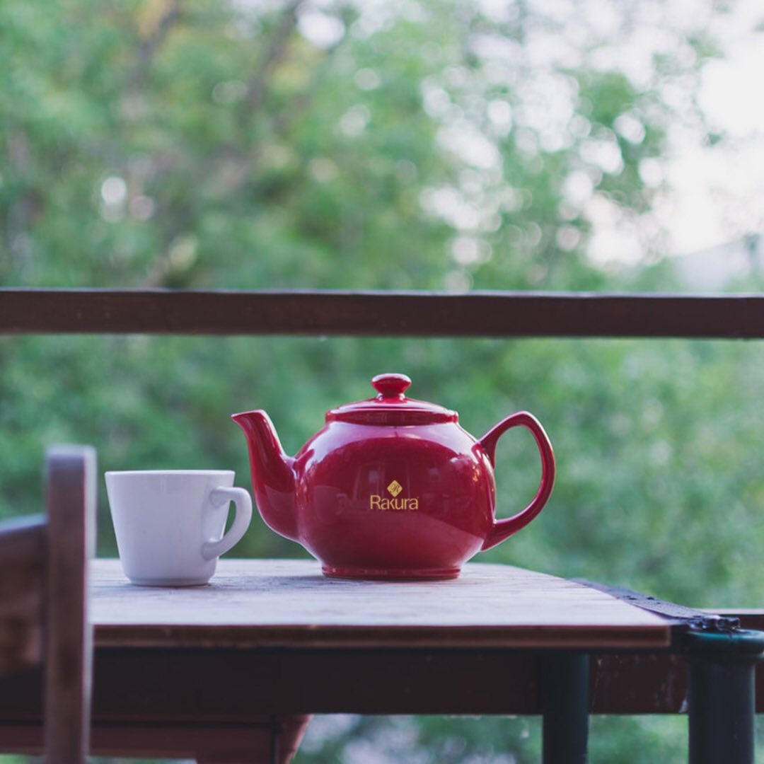 Rakura Himalayan Black Tea with Natural Strawberry & Peach 25 Tea Bags