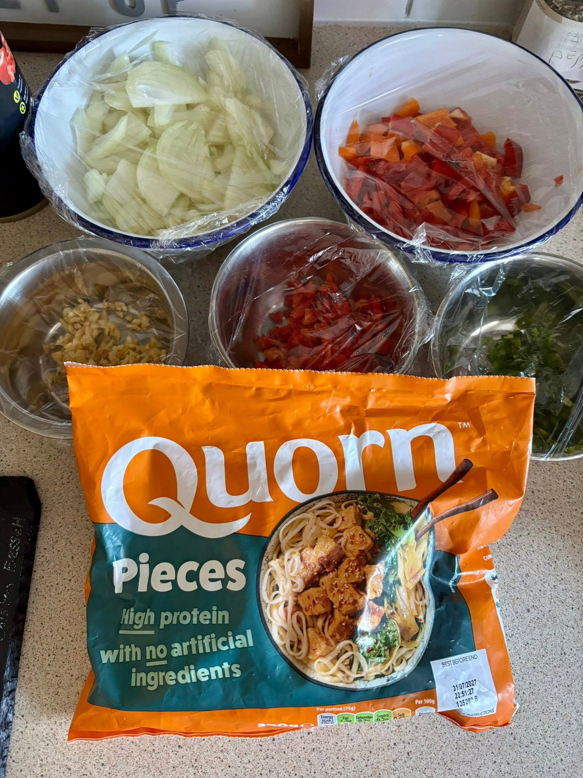 Quorn Vegan Pieces 300g