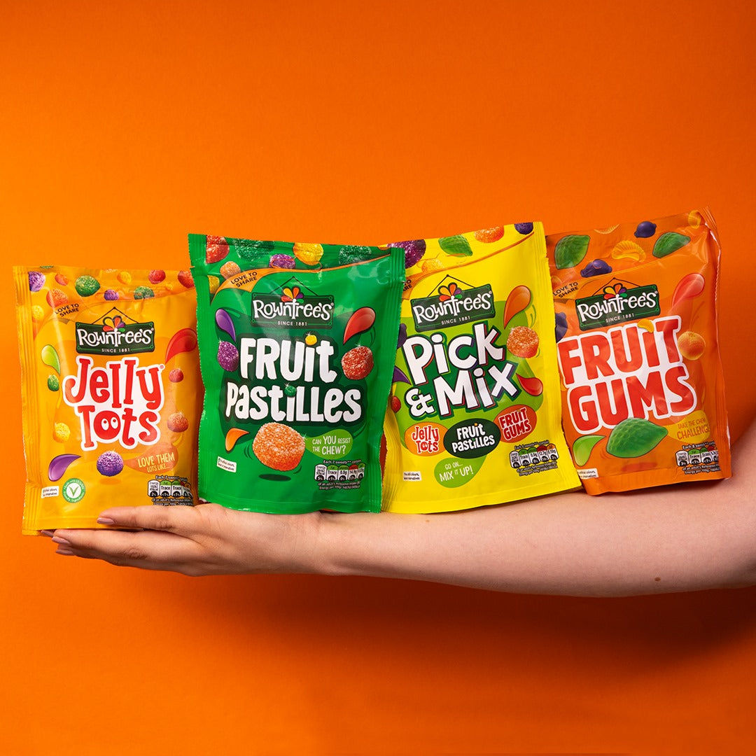 Rowntree's Pick & Mix Vegan Friendly Sweets Sharing Bag 150g  โรว์ทรี ลูกอมรสผลไม้ และ หมากฝรั่งรสผลไม้ 150 กรัม