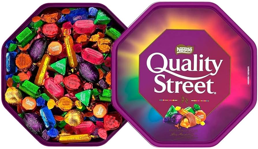 Nestle Quality Street Plastic box type 600g เนสท์เล่ ควอลิตี้ สตรีท ลูกอมรวมรส กล่องพลาสติกชนิดกล่อง 600 กรัม