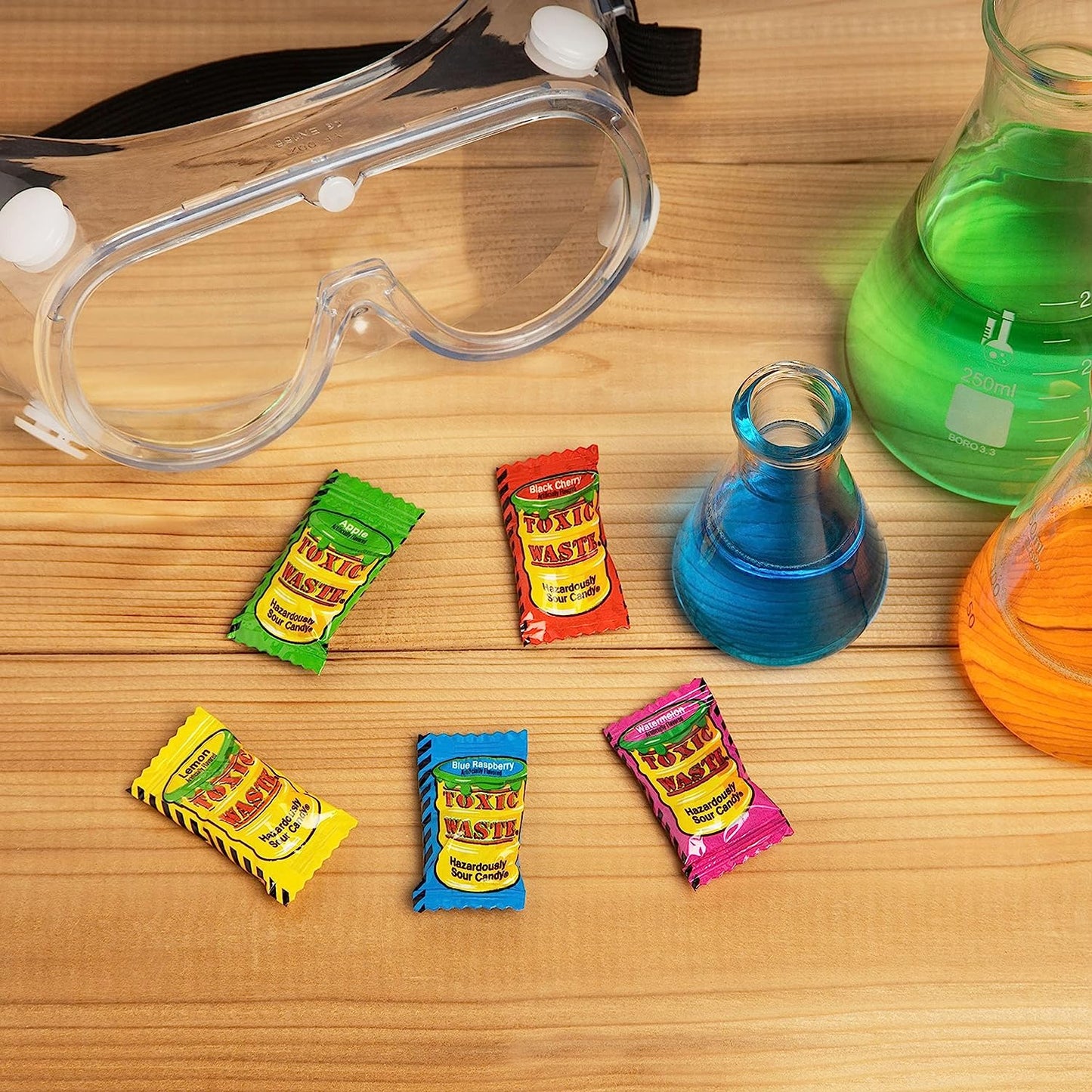 Toxic Waste Hazardously Sour Candy 42g
