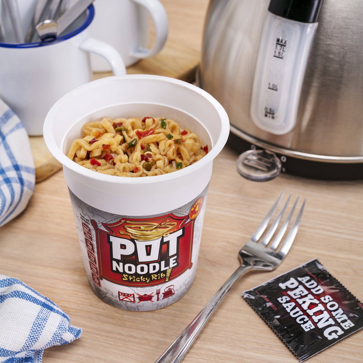 [Best Before 31-Oct-2024] Pot Noodle Standard Pot Noodle Sticky Rib 90g พ็อด นูดเดิ้ล บะหมี่กึ่งสำเร็จรูป รสซี่โครงไก่ แบบถ้วย 90 กรัม