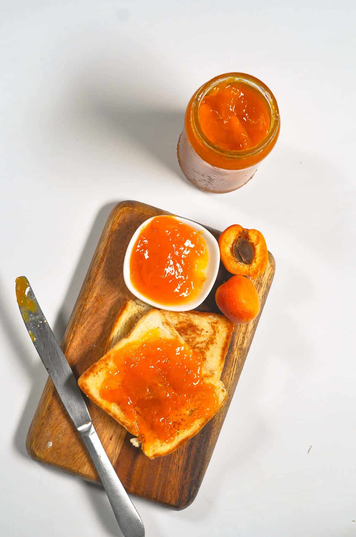 Co-op Fruity Apricot Jam 420g