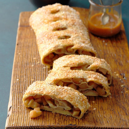 Iceland 2 Apple Strudels 600g ไอซ์แลนด์ แอปเปิ้ลสตรูเดิ้ล  2 ลูก 600 กรัม