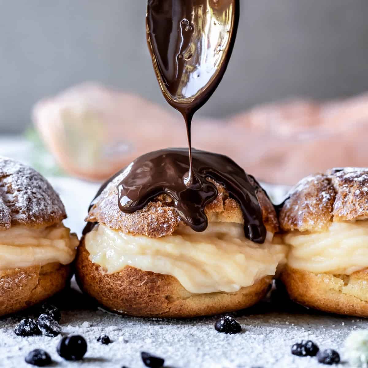 Iceland 16 Approx Profiteroles 280g