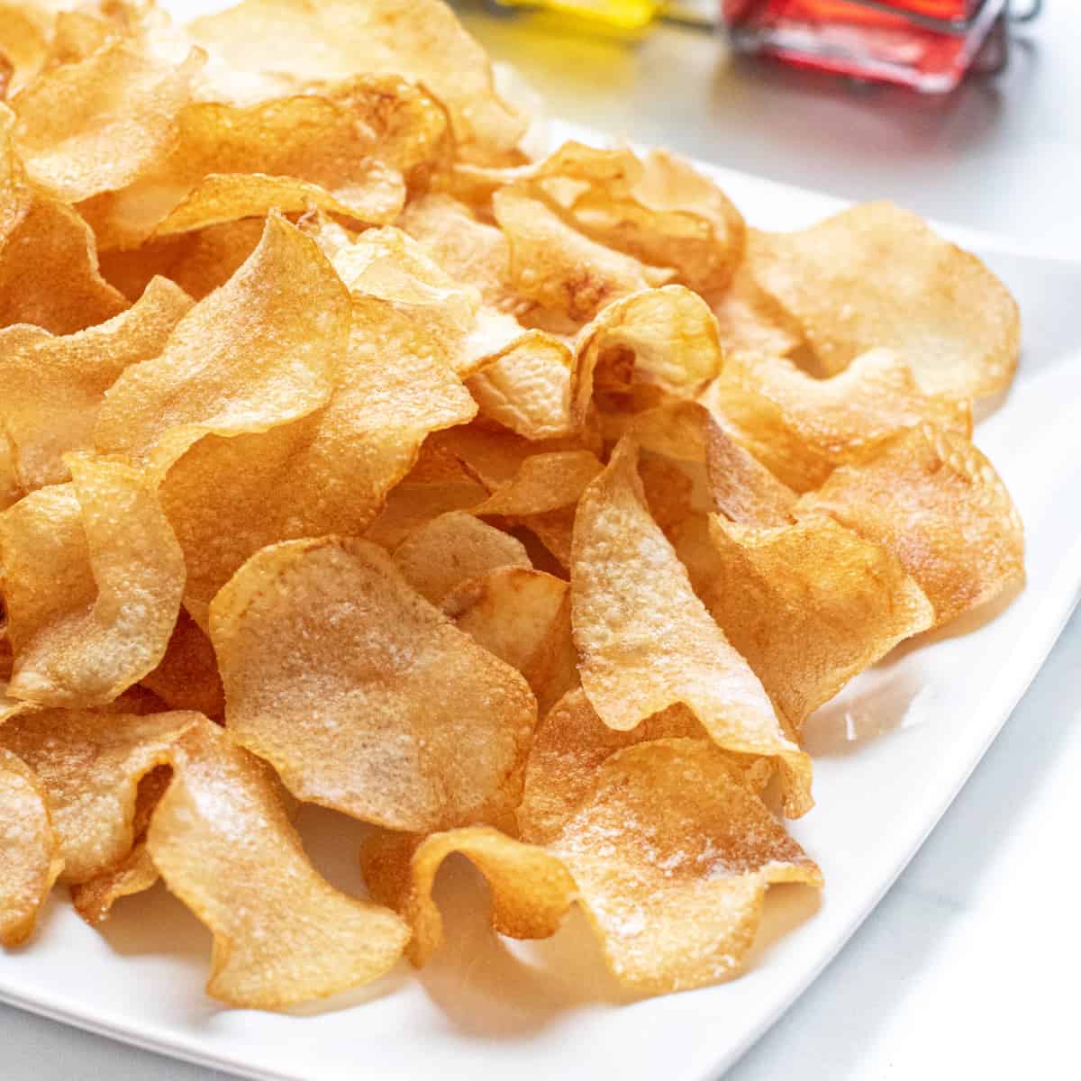 Tyrrells Salt & Vinegar Crisps 40g ไทเรลมันฝรั่งแผ่นทอดกรอบรสเกลือและน้ำส้มสายชู 40กรัม