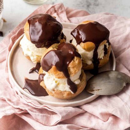 Iceland 16 Approx Profiteroles 280g