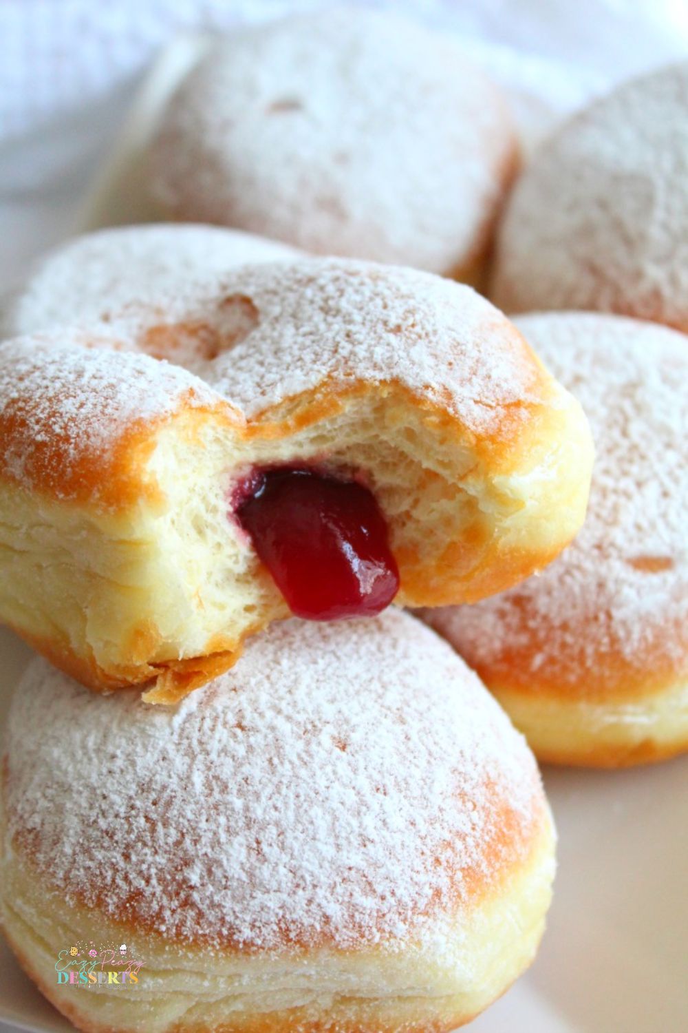 Iceland 14 Mini Strawberry Doughnuts 175g
