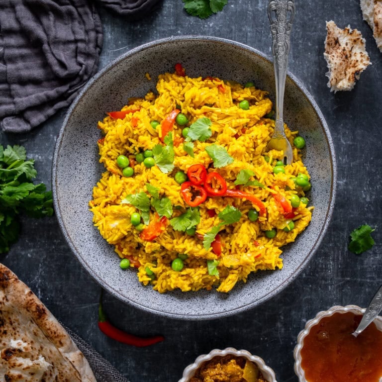 Pataks Medium Mango Pickle 283g