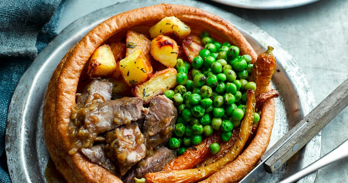 Morrisons Giant Yorkshire Puddings Twin Pack 220g