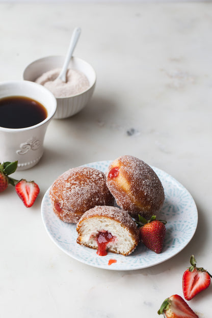 Iceland 14 Mini Strawberry Doughnuts 175g