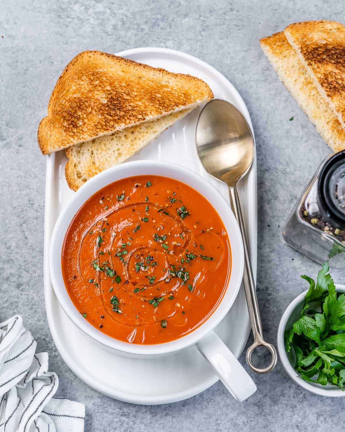 Ainsley Harriott Tangy Tomato & Red Pepper Cup Soup 80g