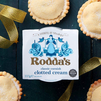 Rodda's Classic Cornish Clotted Cream 227g ร็อดด้า คลาสสิค คอร์นิช คล็อตเต็ด ครีม 227 กรัม