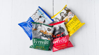 Tyrrells Salt & Vinegar Crisps 40g ไทเรลมันฝรั่งแผ่นทอดกรอบรสเกลือและน้ำส้มสายชู 40กรัม