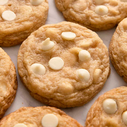 [BestBefore-06Dec2025] Fox's Fabulous White Chocolate Cookies 180g