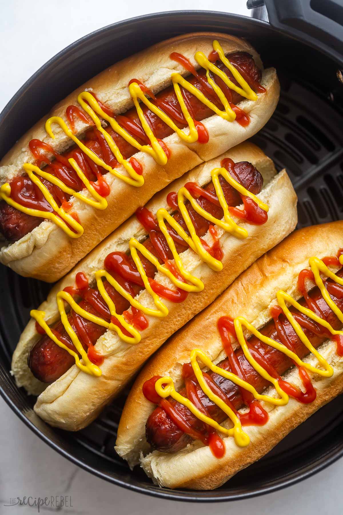 Ye Olde Oak 6 American Style Hot Dogs in Brine 560g ยี โอล โอ๊ค 6 ฮอทด็อก สไตล์อเมริกันในน้ำเกลือ 560 กรัม