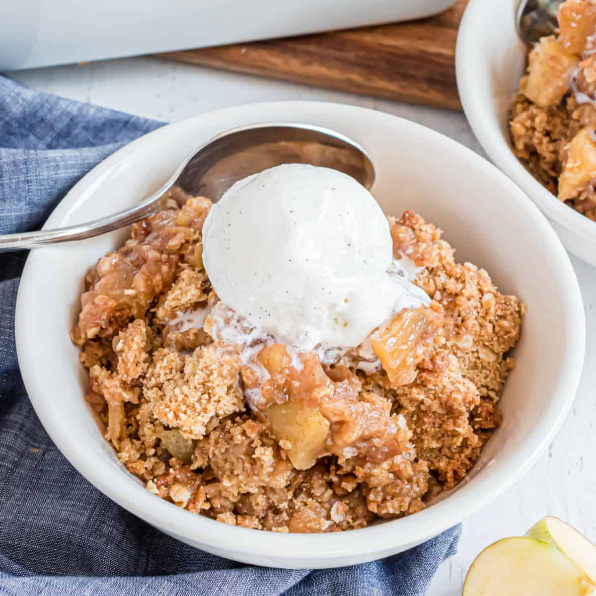 Aunt Bessies Apple Crumble 500g