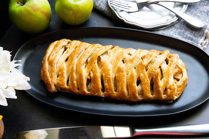 Iceland 2 Apple Strudels 600g ไอซ์แลนด์ แอปเปิ้ลสตรูเดิ้ล  2 ลูก 600 กรัม