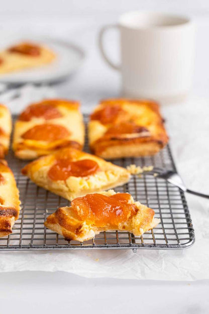 Co-op Fruity Apricot Jam 420g