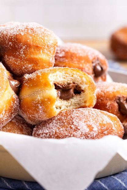 Iceland 14 Chocolate & Hazelnut Doughnuts 160g ไอซ์แลนด์ โดนัท 14 ชิ้น โดนัทมินิ ไส้ช็อกโกแลตเฮเซลนัท โรยน้ำตาล 160 กรัม