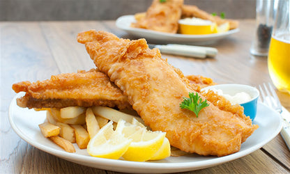 Kershaws Fish & Chips 400g เคอร์ชอว์ส เนื้อปลาเนื้อขาวเคลือบด้วยแป้งกรอบพร้อมมันฝรั่งทอดและถั่วลันเตา 400 กรัม