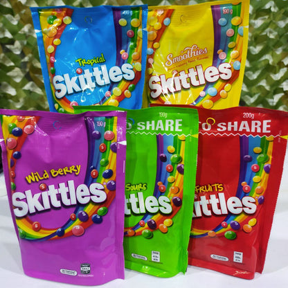 Skittles Chewy Sweets Wild Berry Fruit Flavoured Treat Bag Candy 109g สกิตเทิลส์ ชูวี่สวีท ลูกอมรสผลไม้ รสไวลด์เบอร์รี่