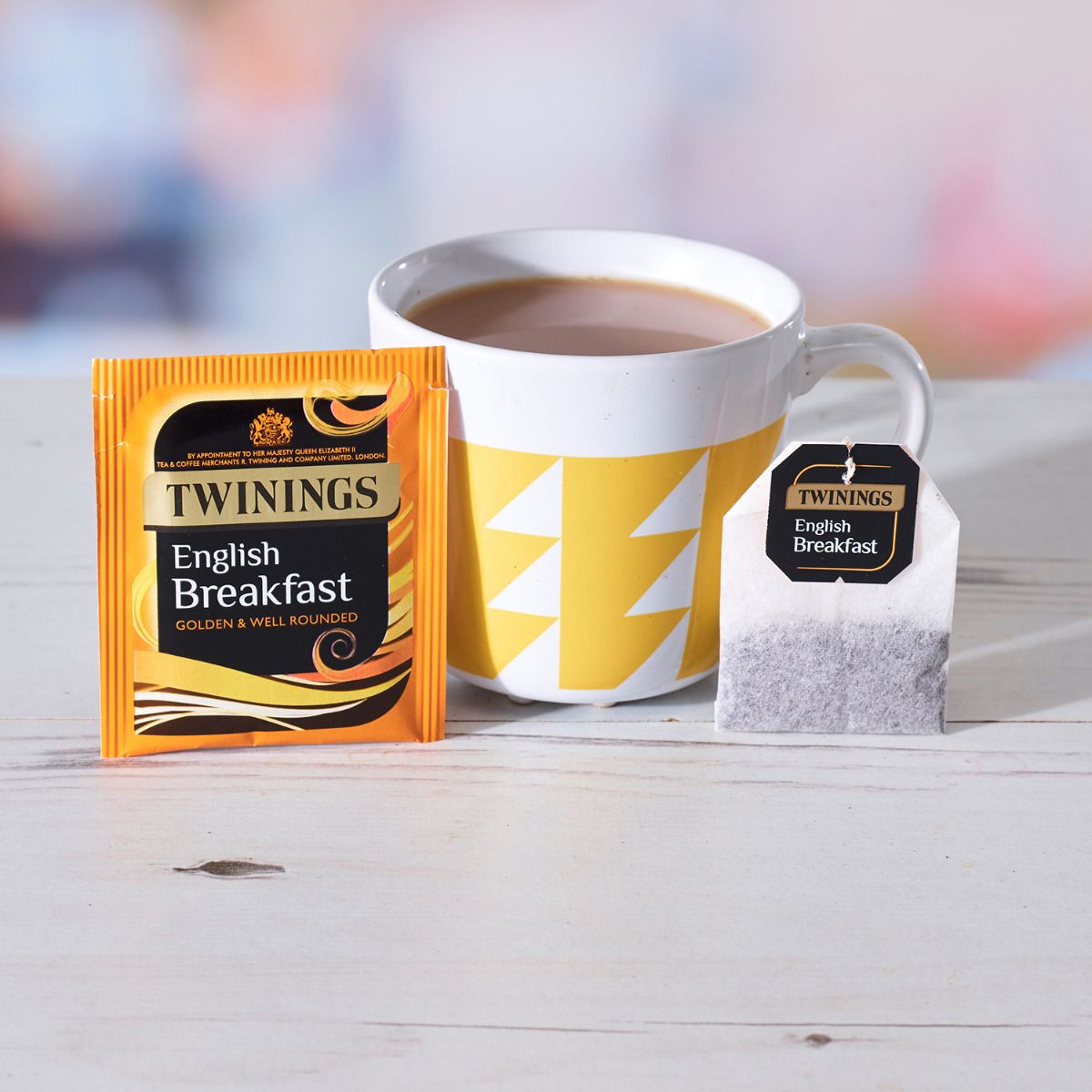 Twinings English Breakfast 80 Tea Bags 200g ทไวนิงส์ อิงลิช เบรคฟาสท์ 80 ถุงชา 200 กรัม