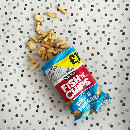 [Best Before 31/Jul/2024]Burton’s Fish 'n' Chips Salt & Vinegar 5 pack 125g ฟิช แอนด์ ชิปส์ เกลือและน้ำส้มสายชู 5 แพ็ค 125 กรัม