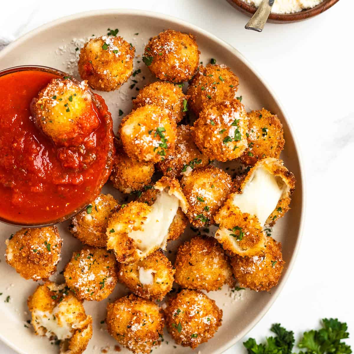 Iceland 10 Mozzarella Balls 200g