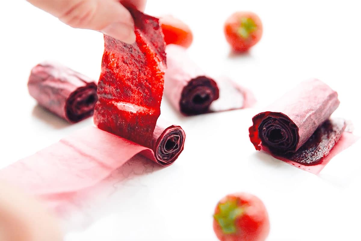 Kellogg's Fruit Winders Strawberry & Apple Rolls 5 x 17g