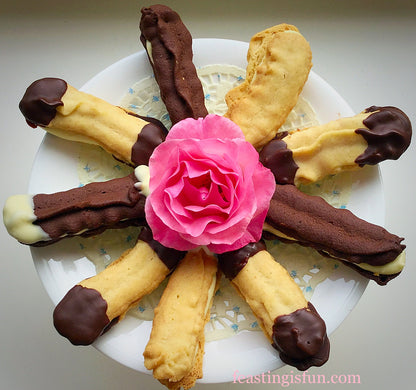 Foxs Melts Viennese Milk Chocolate Biscuit 120g