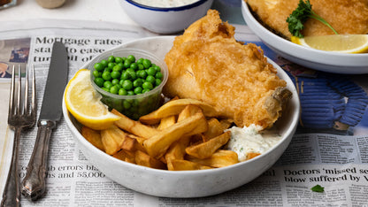 Kershaws Fish & Chips 400g เคอร์ชอว์ส เนื้อปลาเนื้อขาวเคลือบด้วยแป้งกรอบพร้อมมันฝรั่งทอดและถั่วลันเตา 400 กรัม