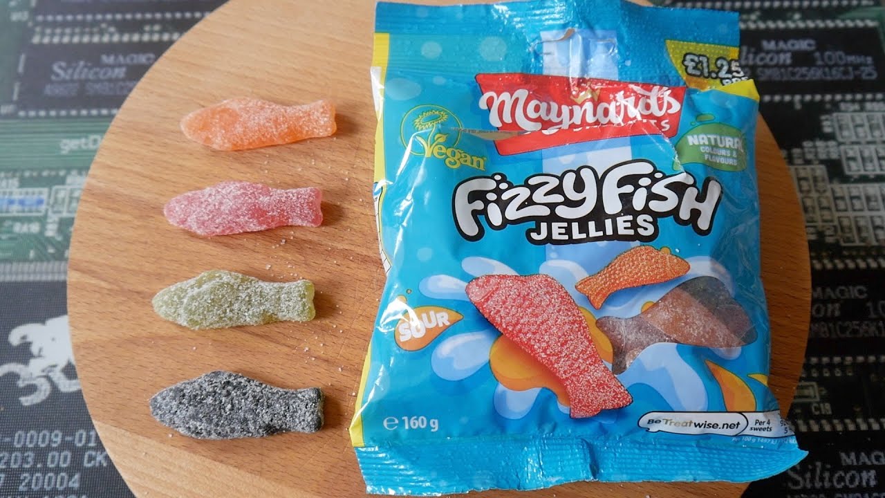 Maynards Bassetts Fizzy Fish Jellies 130g เมย์นาร์ด บาสเซตต์ ฟิซซี่ ฟิช เยลลี่ 130 กรัม