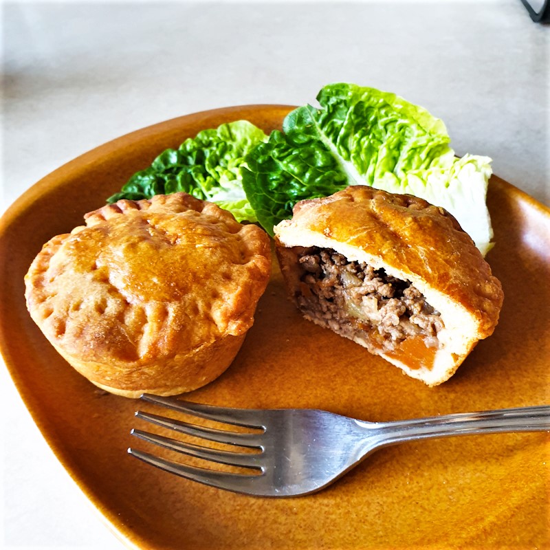 [Best Before 30-Sep-2024 ] Pukka Minced Beef & Onion Pies 230g ปุกก้า พายเนื้อสับ หัวหอม 230 กรัม