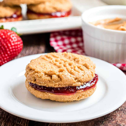 Hartleys Smooth Strawberry Jam Squeezy 340g