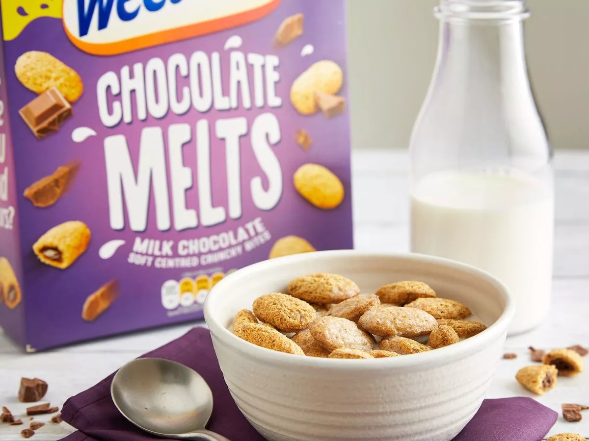 [Best Before 9-Nov-2024] Weetabix Melts Milk Chocolate 360g วีตาบิก เมลท์ ช็อกโกแลตนม 360 กรัม