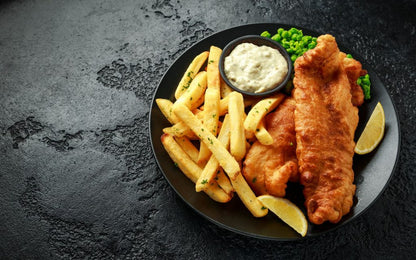 Kershaws Fish & Chips 400g เคอร์ชอว์ส เนื้อปลาเนื้อขาวเคลือบด้วยแป้งกรอบพร้อมมันฝรั่งทอดและถั่วลันเตา 400 กรัม