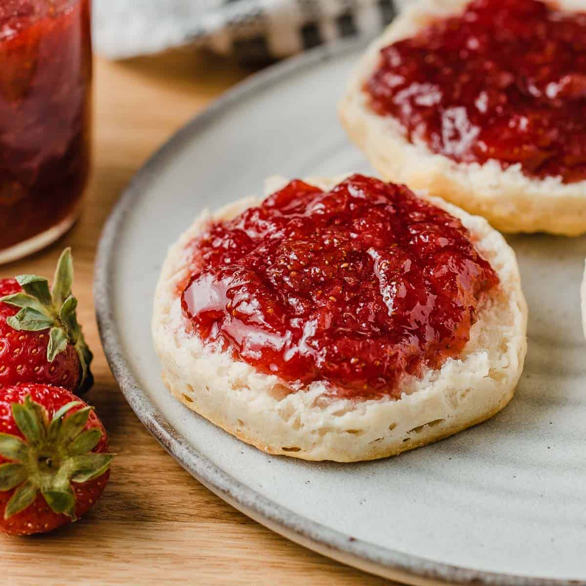 Duerr's Strawberry Jam 454g