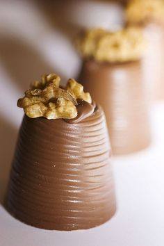 Nestle Walnut Whip 6 Pack 180g