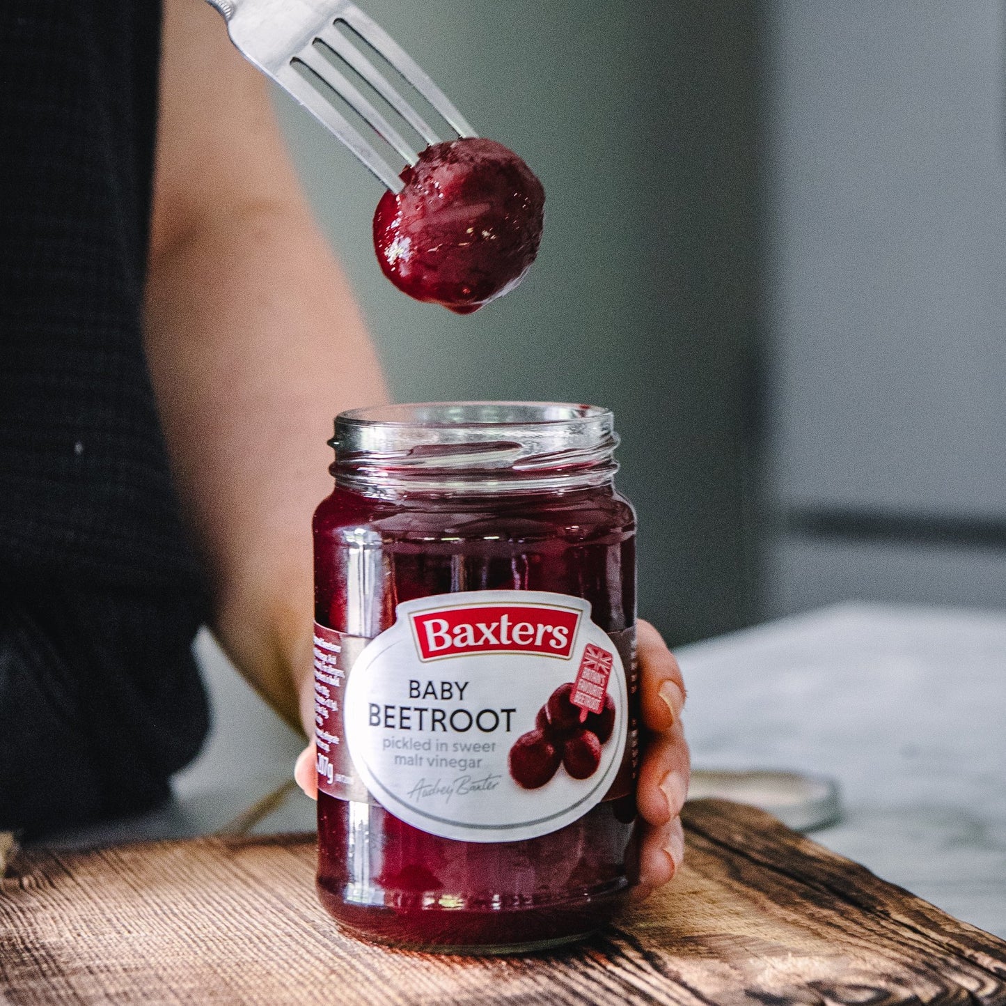 Baxters Baby Beetroot Pickled in Sweet Malt Vinegar 340g แบ็กซ์เตอร์ เบบี้ บีทรูท ดองในน้ำส้มสายชูมอลต์หวาน 340 กรัม