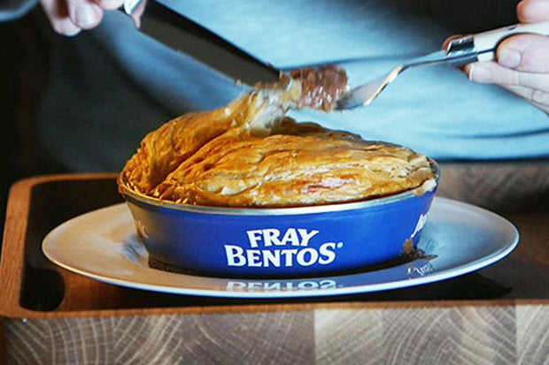 Fray Bentos Steak & Kidney Pie 425g เฟรย์ เบ็นโทสต์ พายสเต็กและตับ 425กรัม