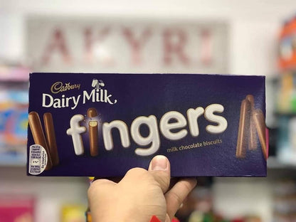 Cadbury Fingers Milk Chocolate Biscuits 114g  แคดเบอรี ฟิงเกอร์ บิสกิตช็อกโกแลตนม 114กรัม