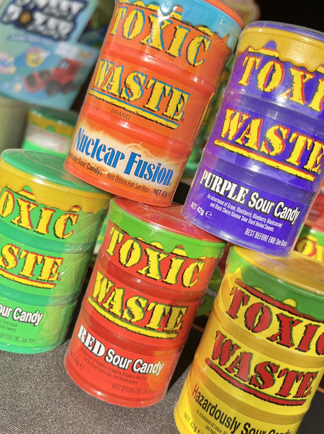 Toxic Waste Red Drum Extreme Sour Candy 42g