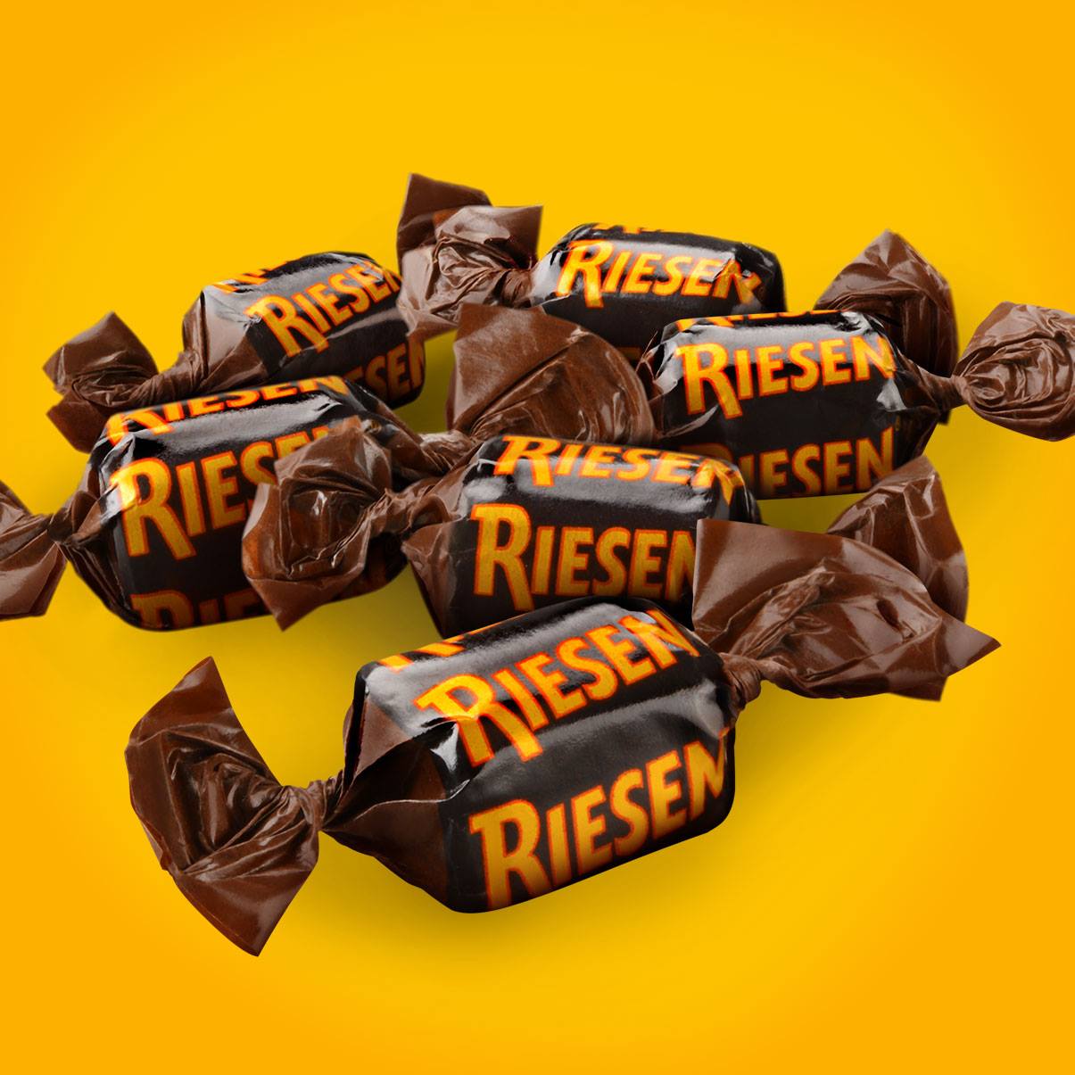 Riesen Dark Chocolate Chewy Toffee Bag 110g