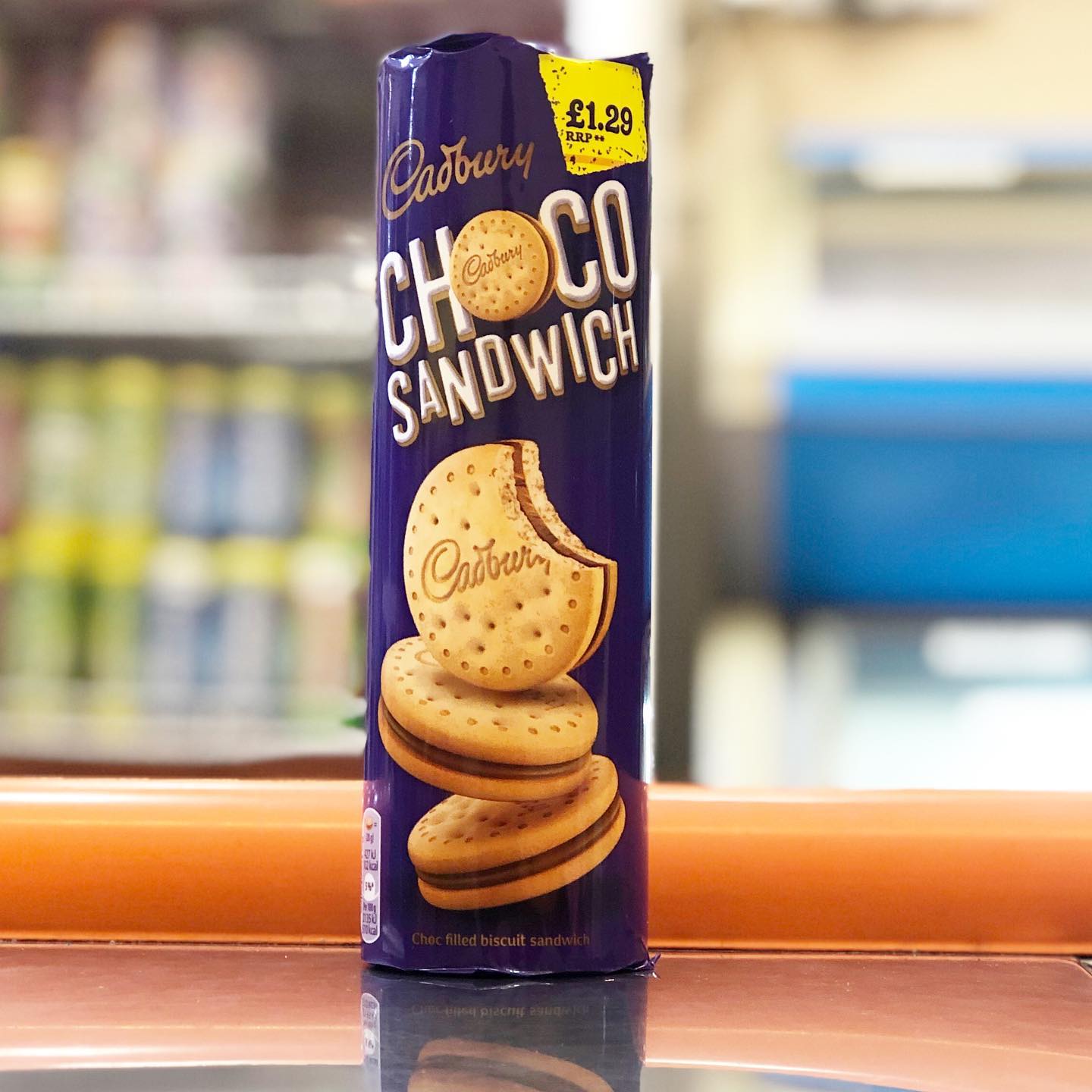 Cadbury Choco Sandwich Biscuits 260g แคดเบอรี ช็อกโก แซนด์วิชบิสกิต 260 กรัม