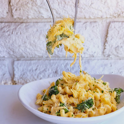 Ragu (Authentic Italian-American) Pasta & Sauce : Cheese & Broccoli flavor 110g.