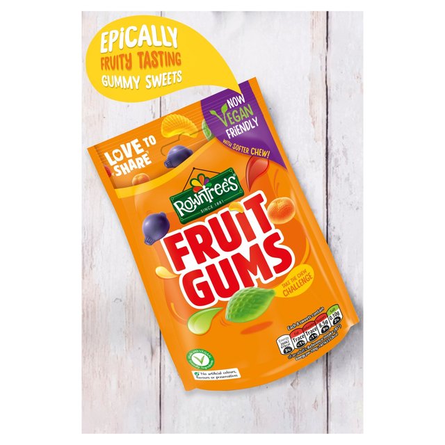 Rowntrees Fruit Gums Take The Chew Challenge  120g โรว์นทรีส์ ฟรุต กัมส์ เทค เดอะ ชิว ชาเลนจ์ 120 กรัม