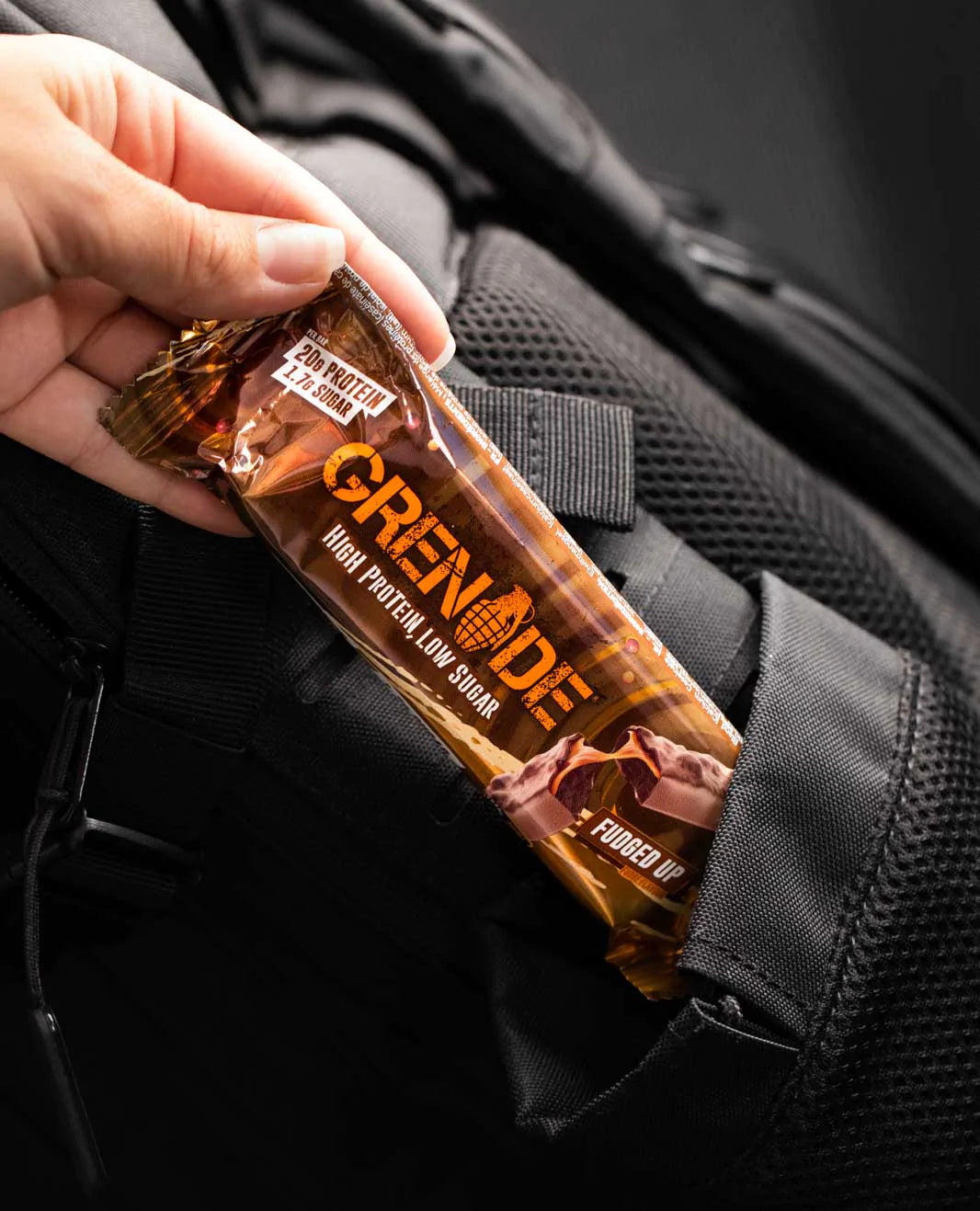 Grenade Carb Killa High Protein Bar Fudged Up 60g เเกรเนต โปรตีนบาร์ รสฟัดจ์ อัพ 60กรัม