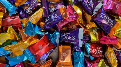 Cadbury Roses Chocolate Carton 290g แคดเบอรี ช็อกโกแลตนม โรส 290 กรัม